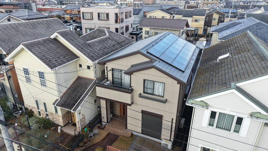 施工後：パネル再設置・カバー工法完了