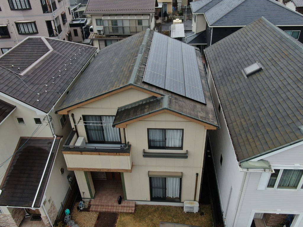 施工前：太陽光パネル設置屋根